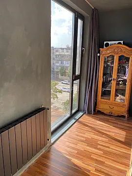 Satılır 4 otaqlı mənzil 105 m²
