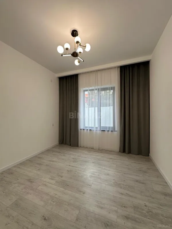 Satılır 4 otaqlı həyət evi 180 m²