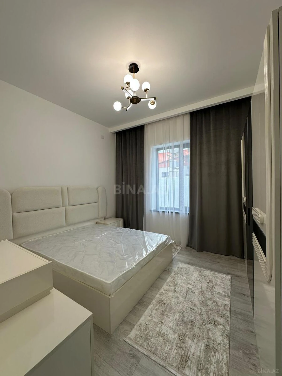 Satılır 4 otaqlı həyət evi 180 m²