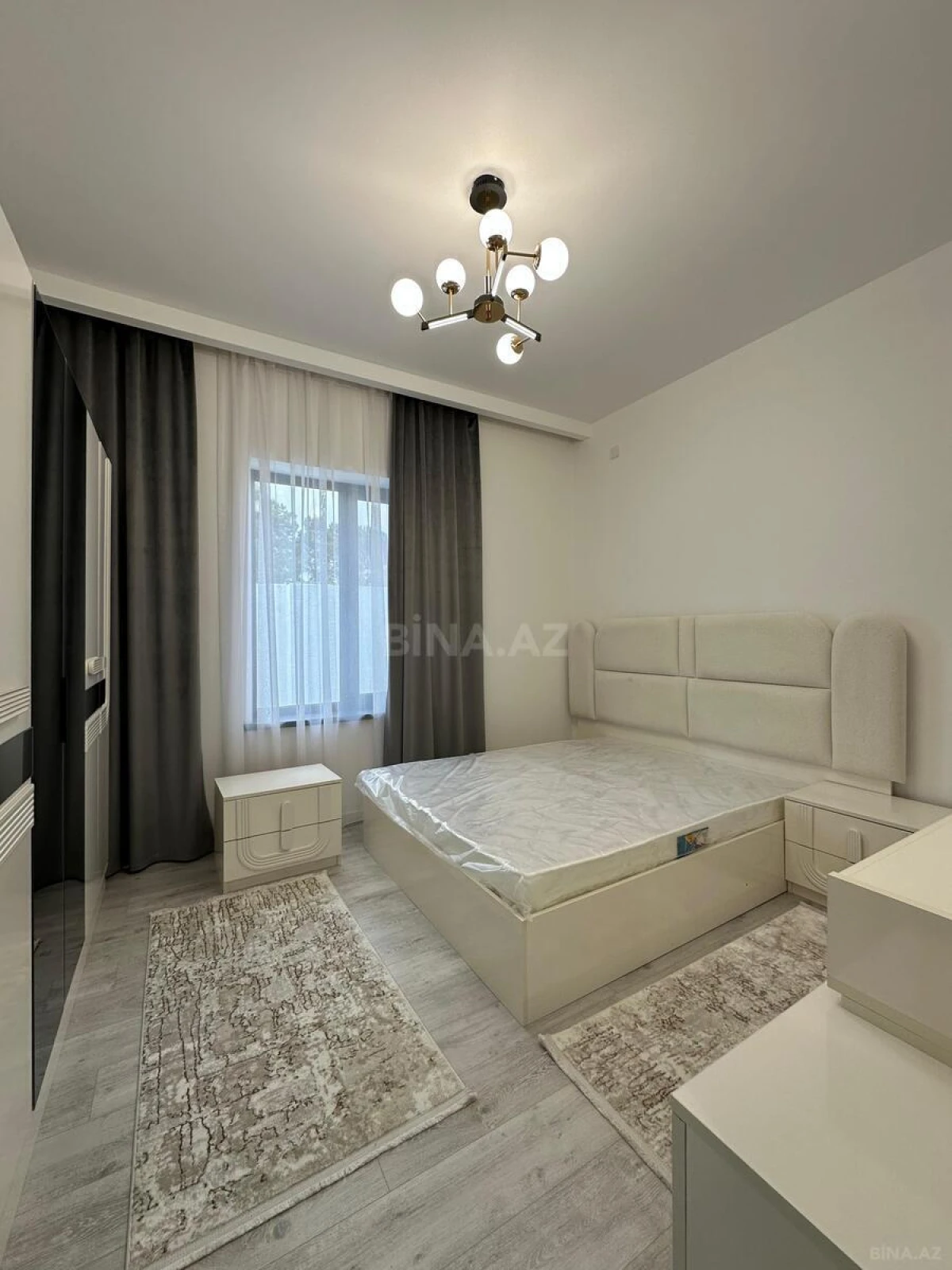 Satılır 4 otaqlı həyət evi 180 m²