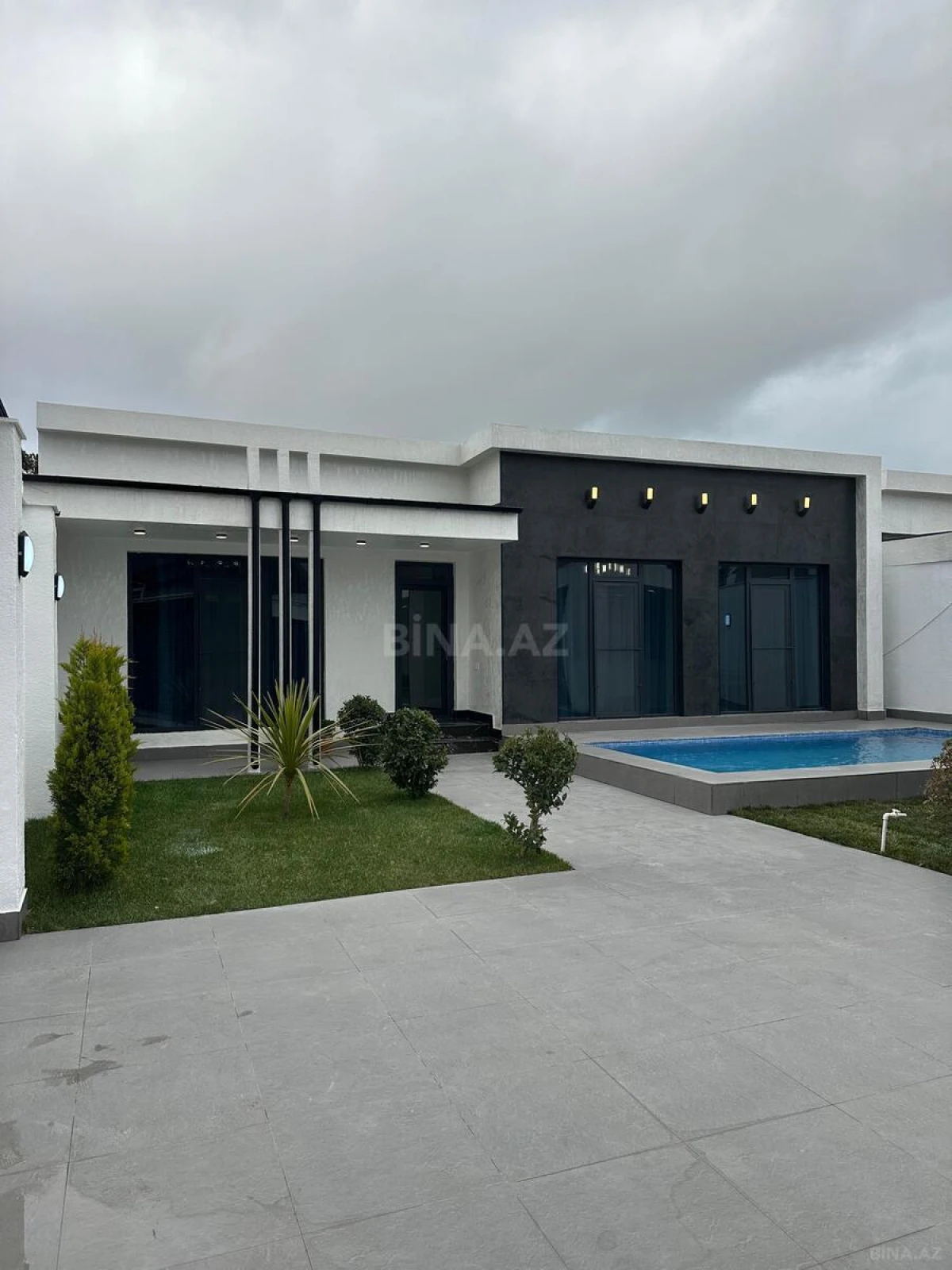 Satılır 4 otaqlı həyət evi 180 m²