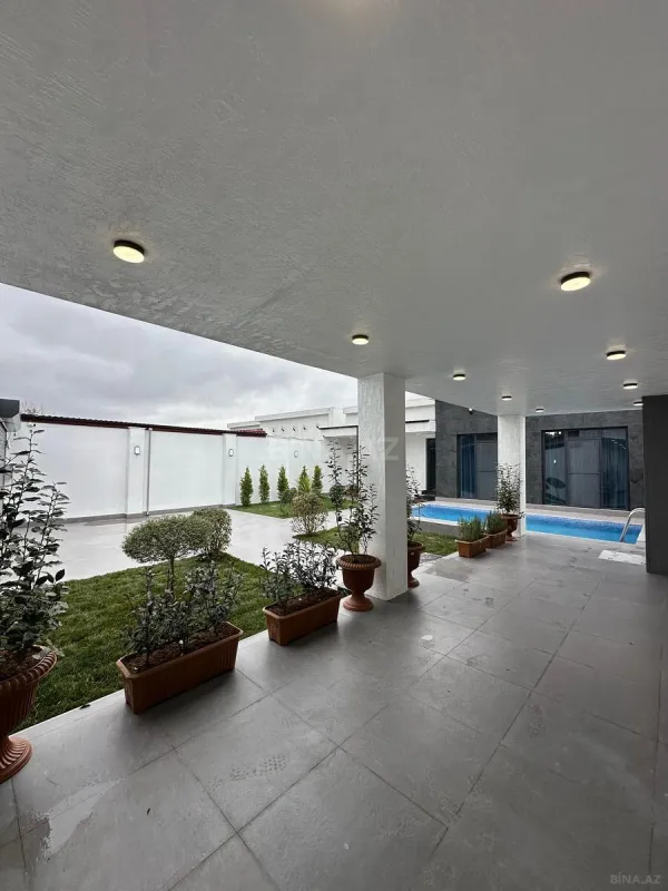 Satılır 4 otaqlı həyət evi 180 m²