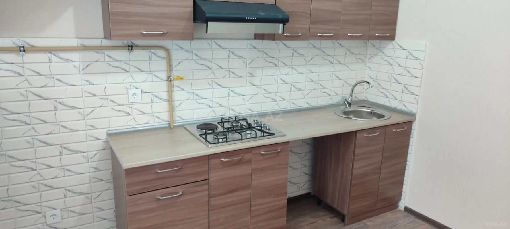 Kirayə verilir 4 otaqlı mənzil 99 m²