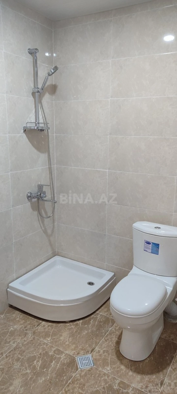 Kirayə verilir 4 otaqlı mənzil 99 m²