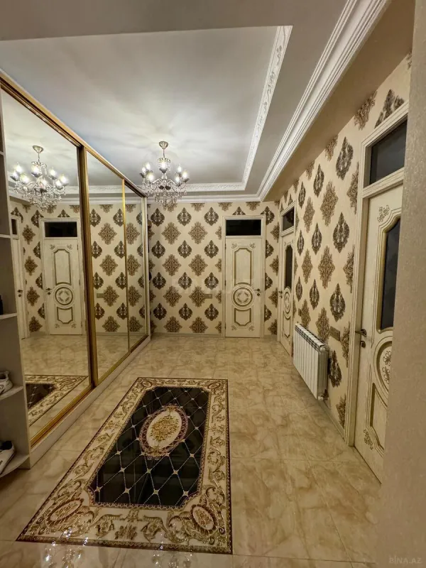 Satılır 3 otaqlı mənzil 105 m²