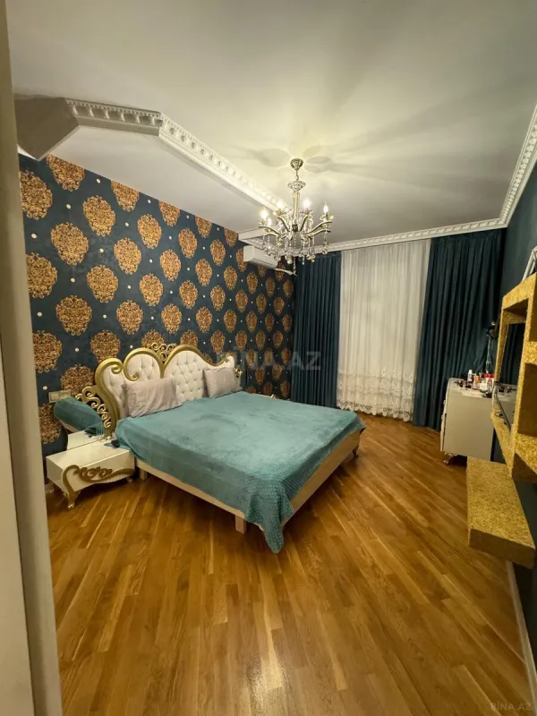 Satılır 3 otaqlı mənzil 105 m²