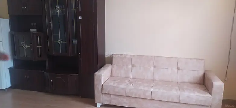 Kirayə verilir 2 otaqlı mənzil 30 m²