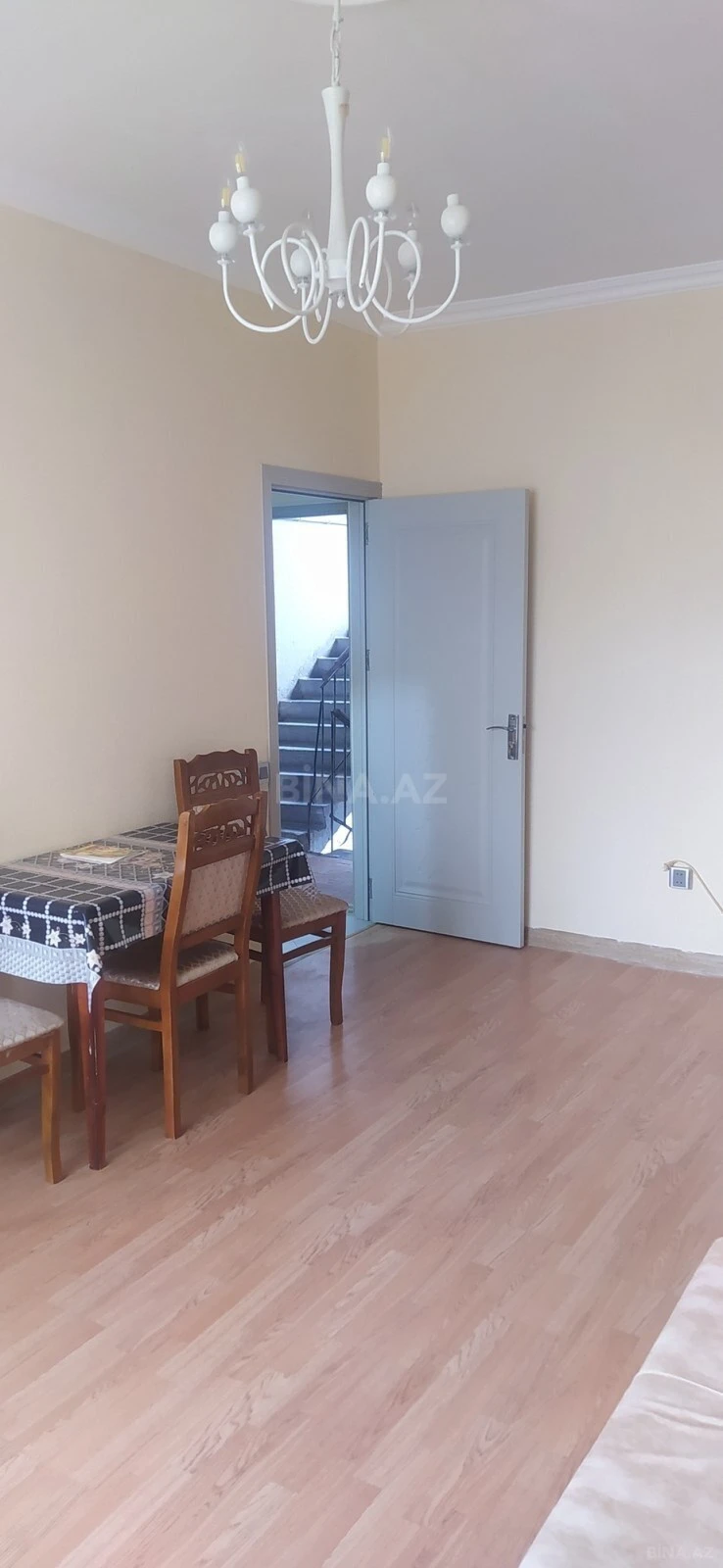 Kirayə verilir 2 otaqlı mənzil 30 m²