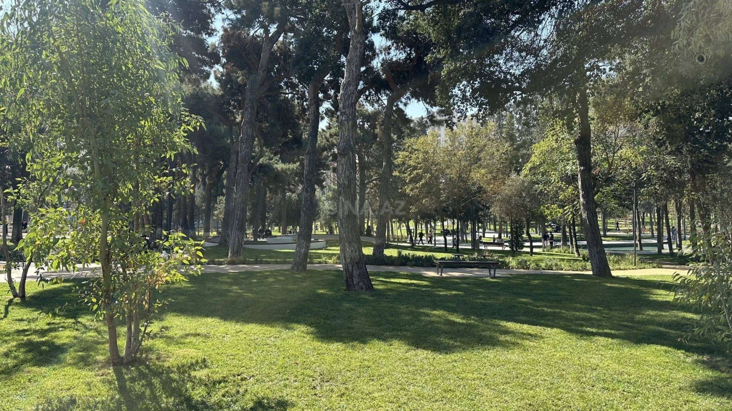 Satılır 3 otaqlı mənzil 130 m²