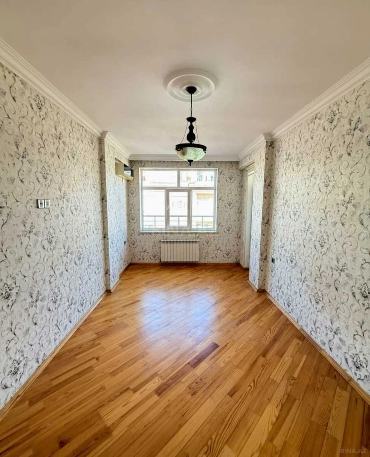 Satılır 3 otaqlı mənzil 110 m²