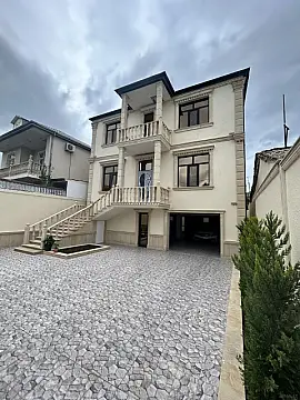 Satılır 6 otaqlı həyət evi 250 m²