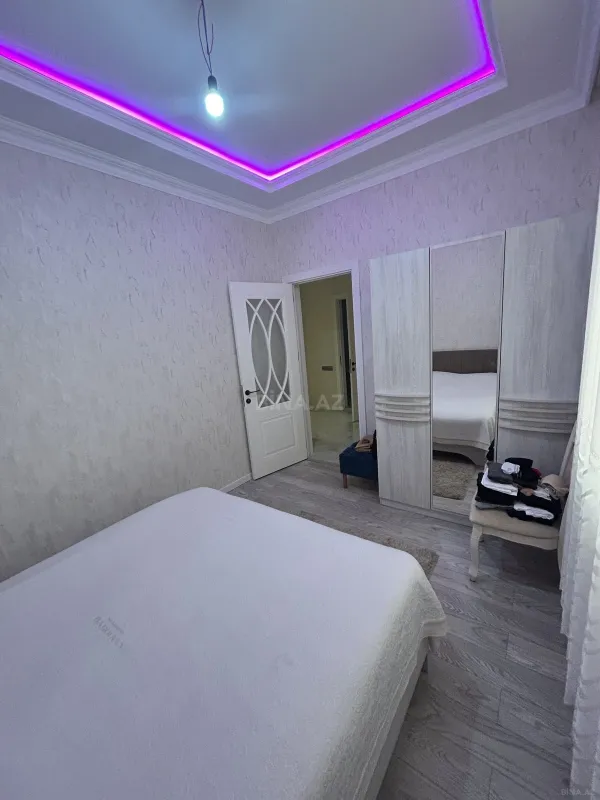 Satılır 6 otaqlı həyət evi 250 m²