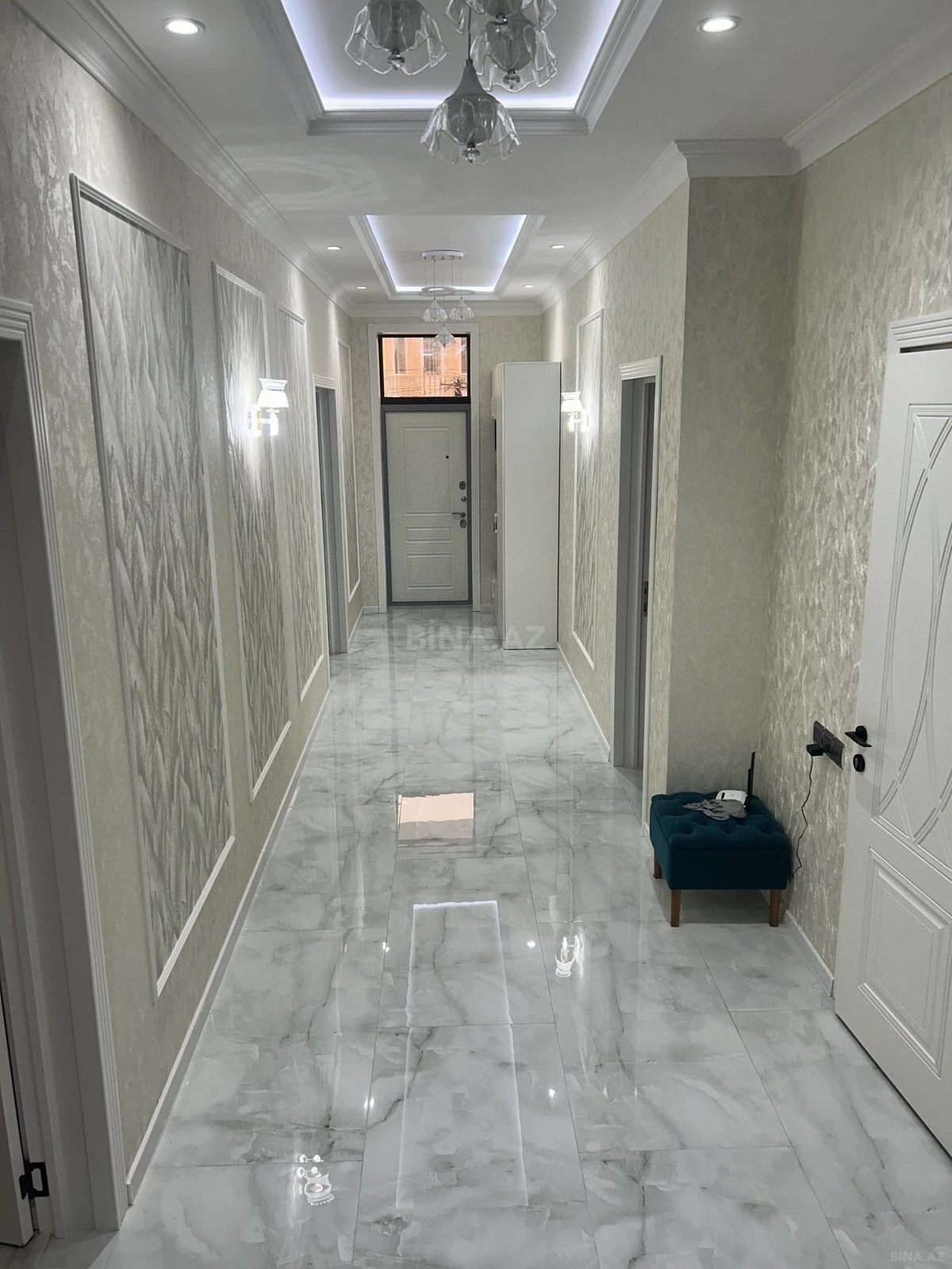 Satılır 6 otaqlı həyət evi 250 m²