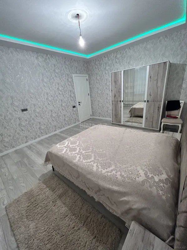 Satılır 6 otaqlı həyət evi 250 m²