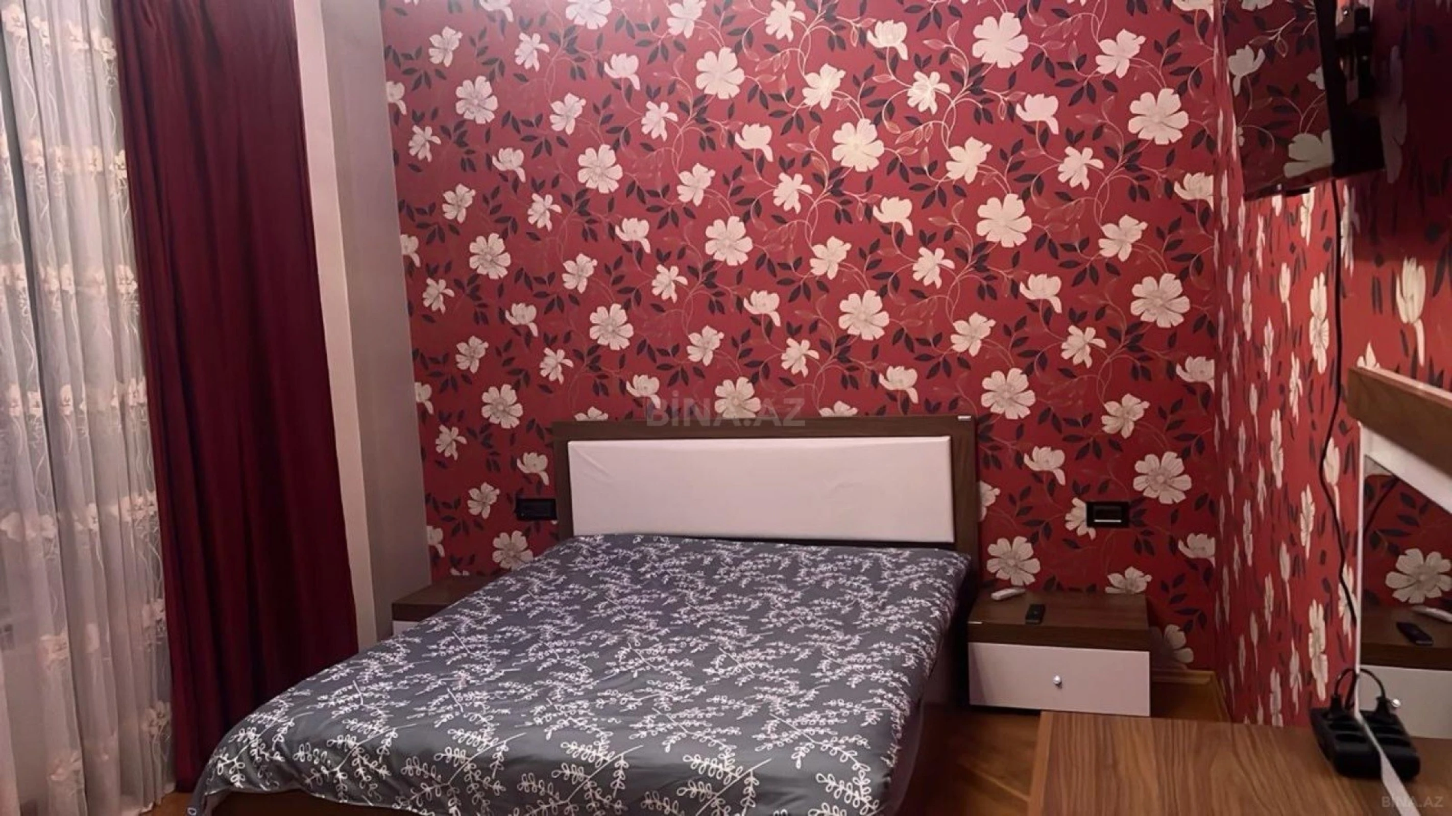 Kirayə verilir 3 otaqlı mənzil 150 m²