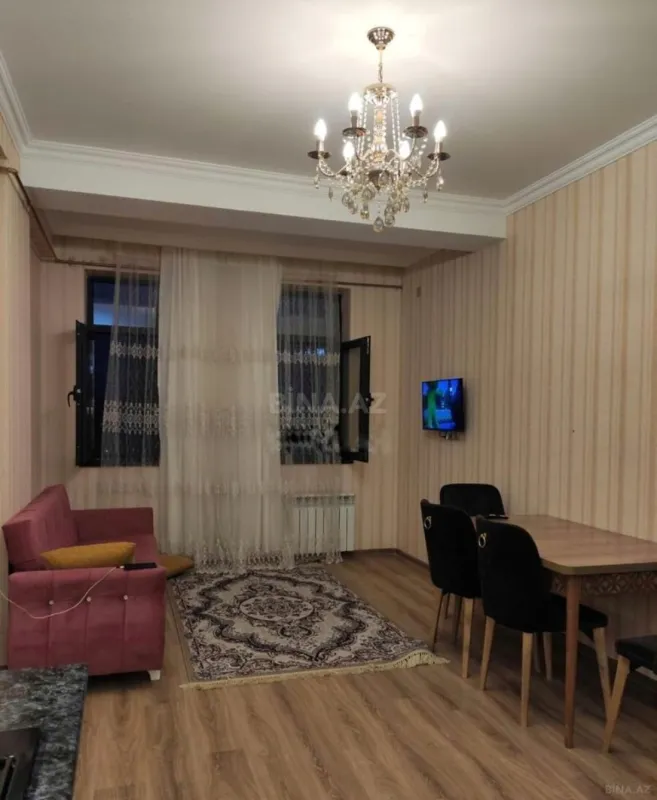 Kirayə verilir 2 otaqlı mənzil 55 m²