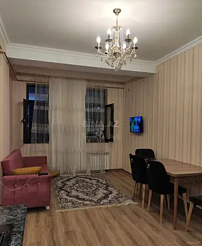 Kirayə verilir 2 otaqlı mənzil 55 m²