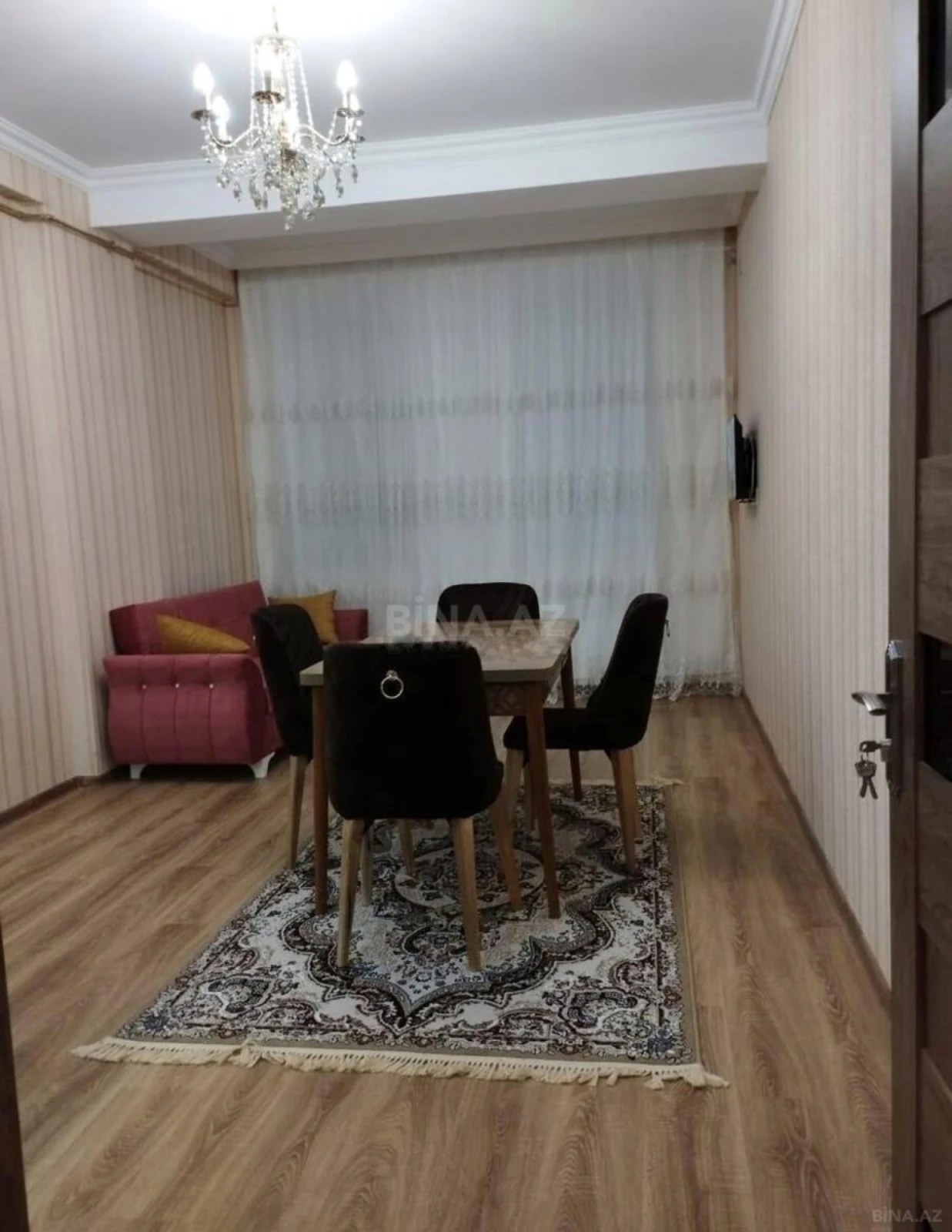 Kirayə verilir 2 otaqlı mənzil 55 m²
