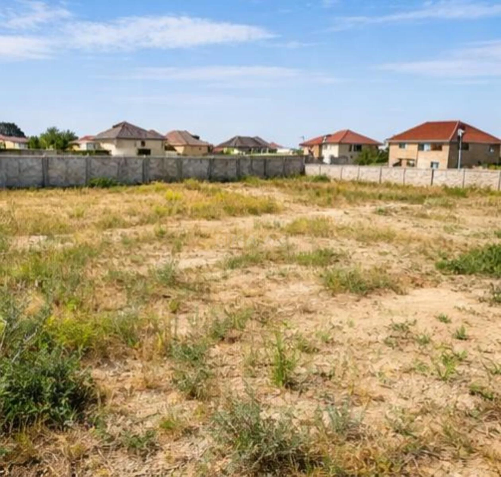 Satılır 5 otaqlı həyət evi 240 m²