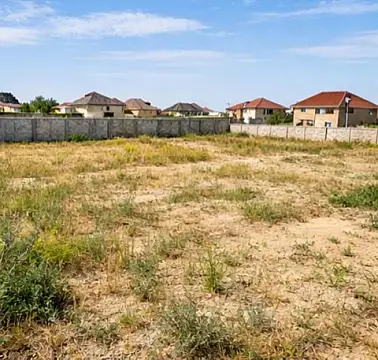 Satılır 5 otaqlı həyət evi 240 m²