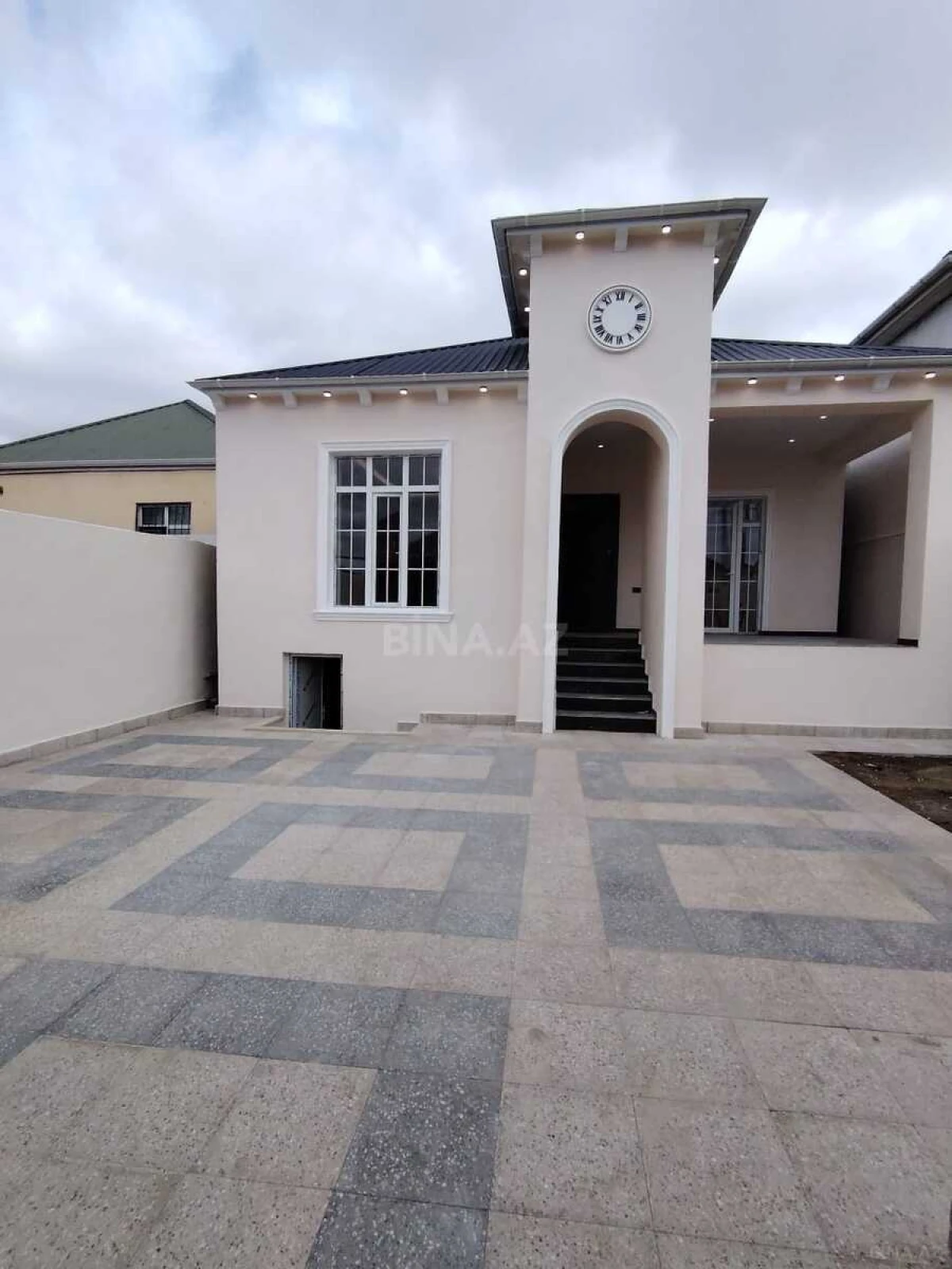 Satılır 4 otaqlı həyət evi 120 m²