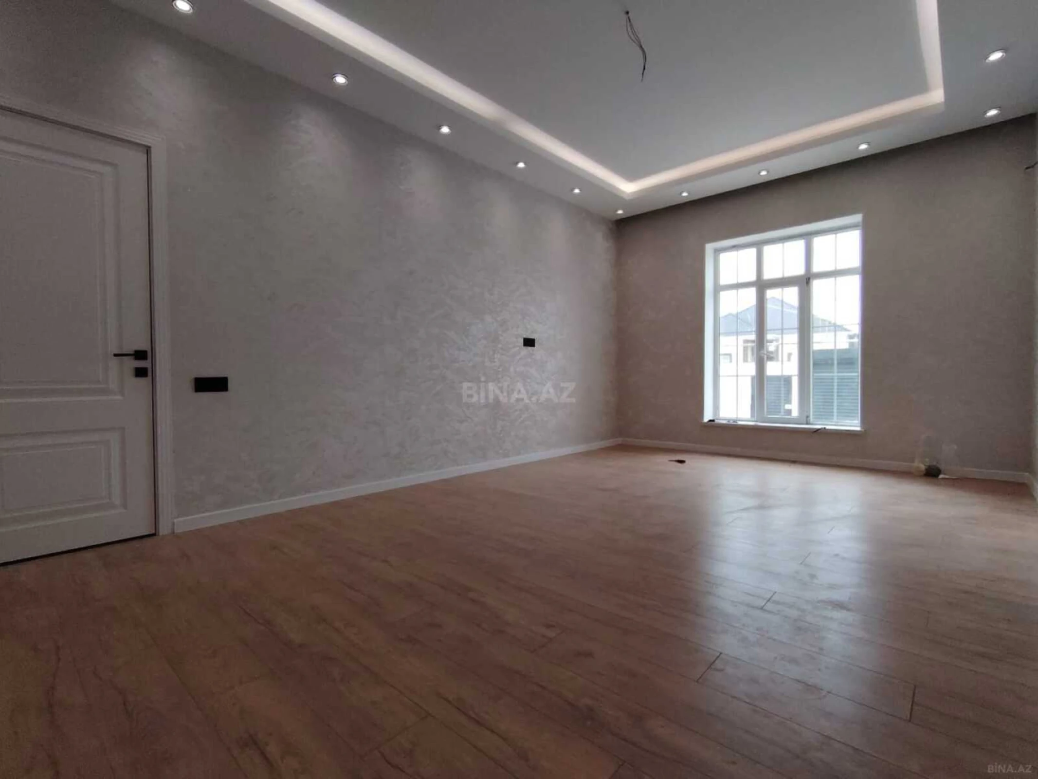 Satılır 4 otaqlı həyət evi 120 m²