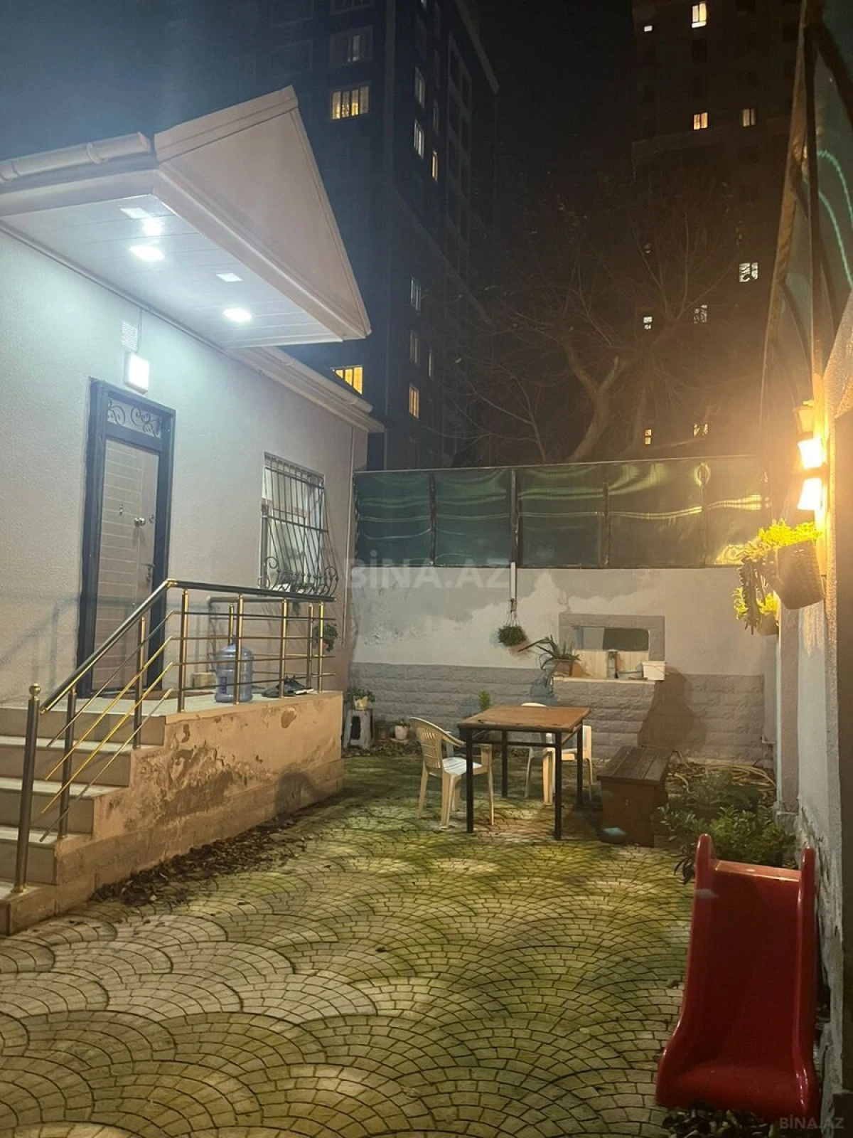 Satılır 4 otaqlı həyət evi 115 m²