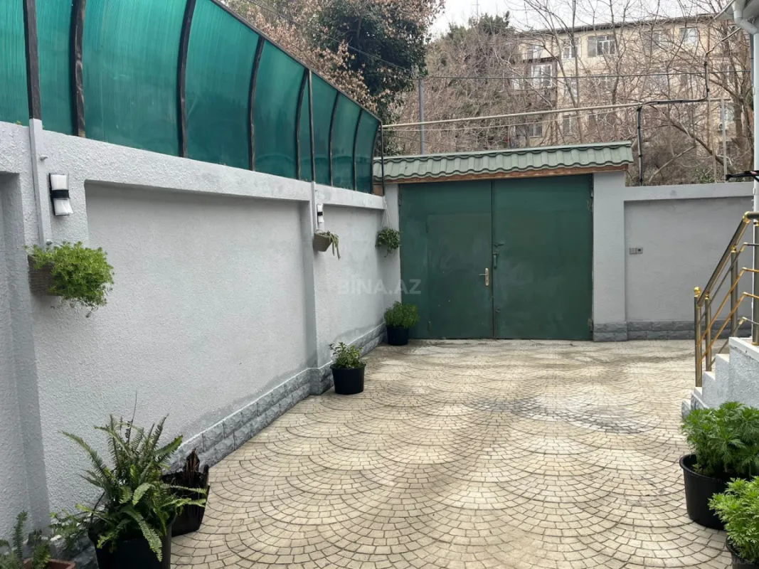 Satılır 4 otaqlı həyət evi 115 m²