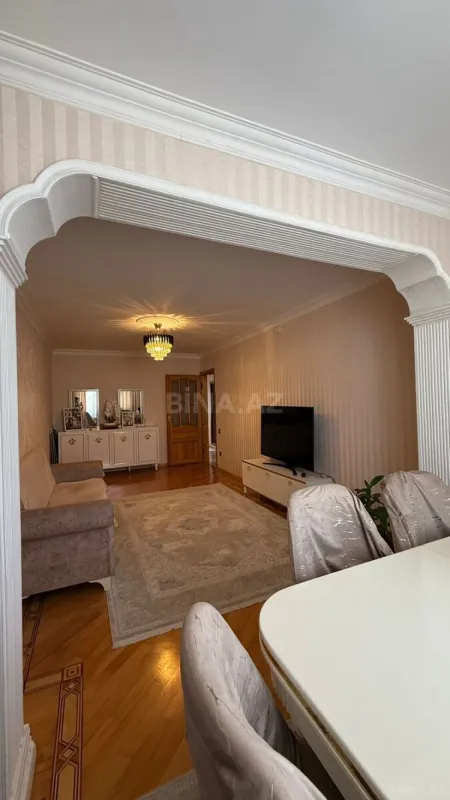 Satılır 3 otaqlı mənzil 70 m²
