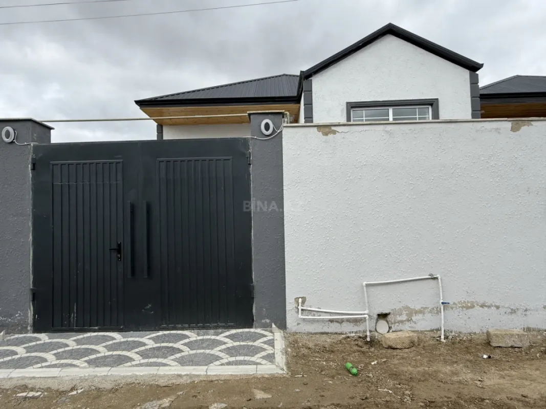 Satılır 4 otaqlı həyət evi 120 m²