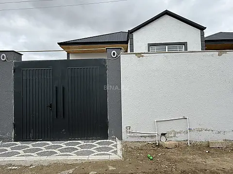 Satılır 4 otaqlı həyət evi 120 m²