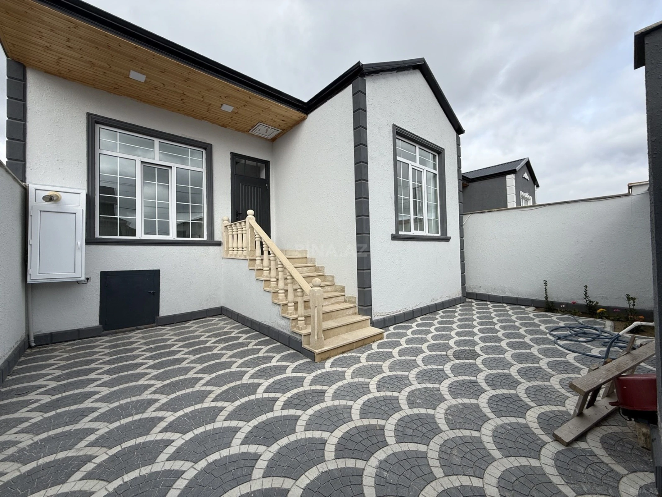 Satılır 4 otaqlı həyət evi 120 m²