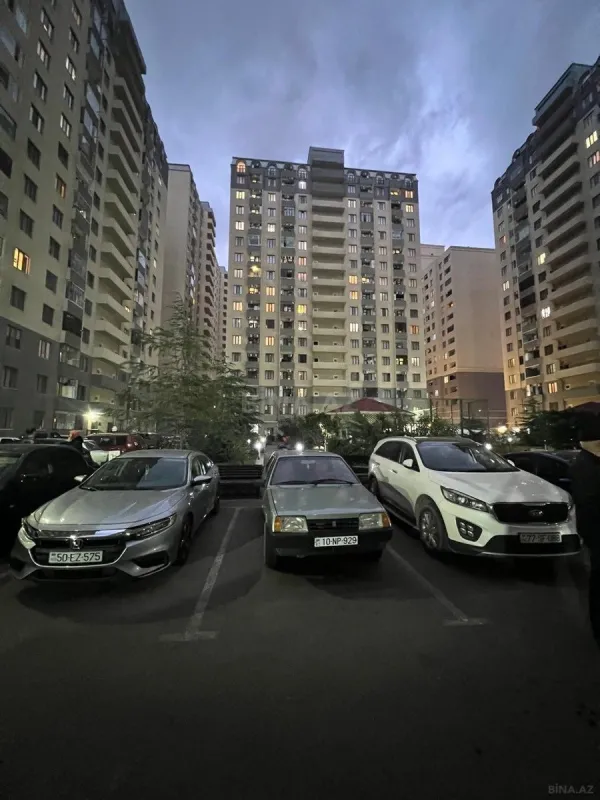 Kirayə verilir 2 otaqlı mənzil 60 m²