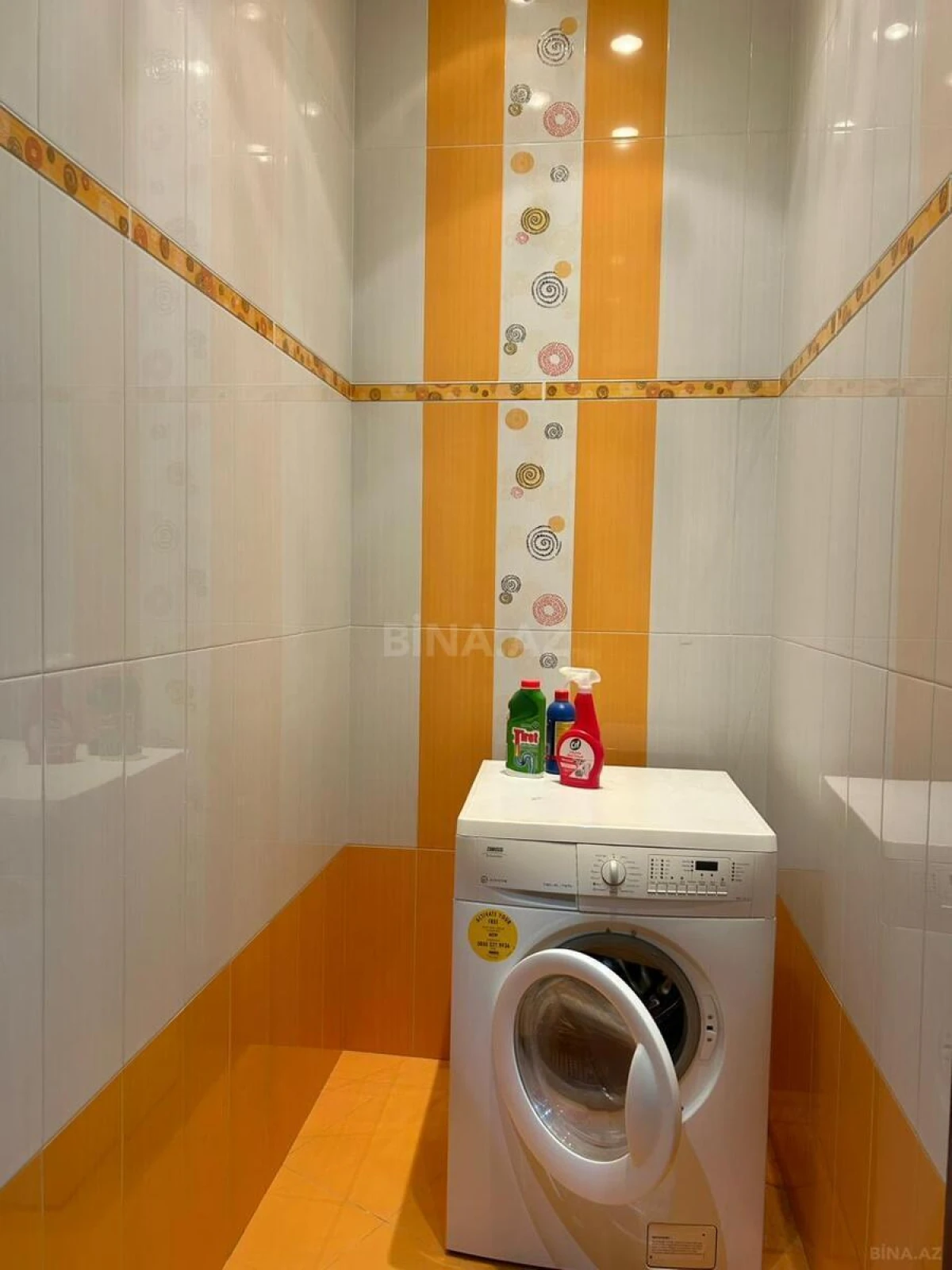 Kirayə verilir 4 otaqlı mənzil 200 m²