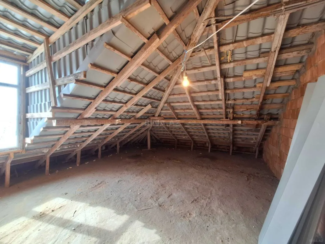 Satılır 3 otaqlı mənzil 112 m²