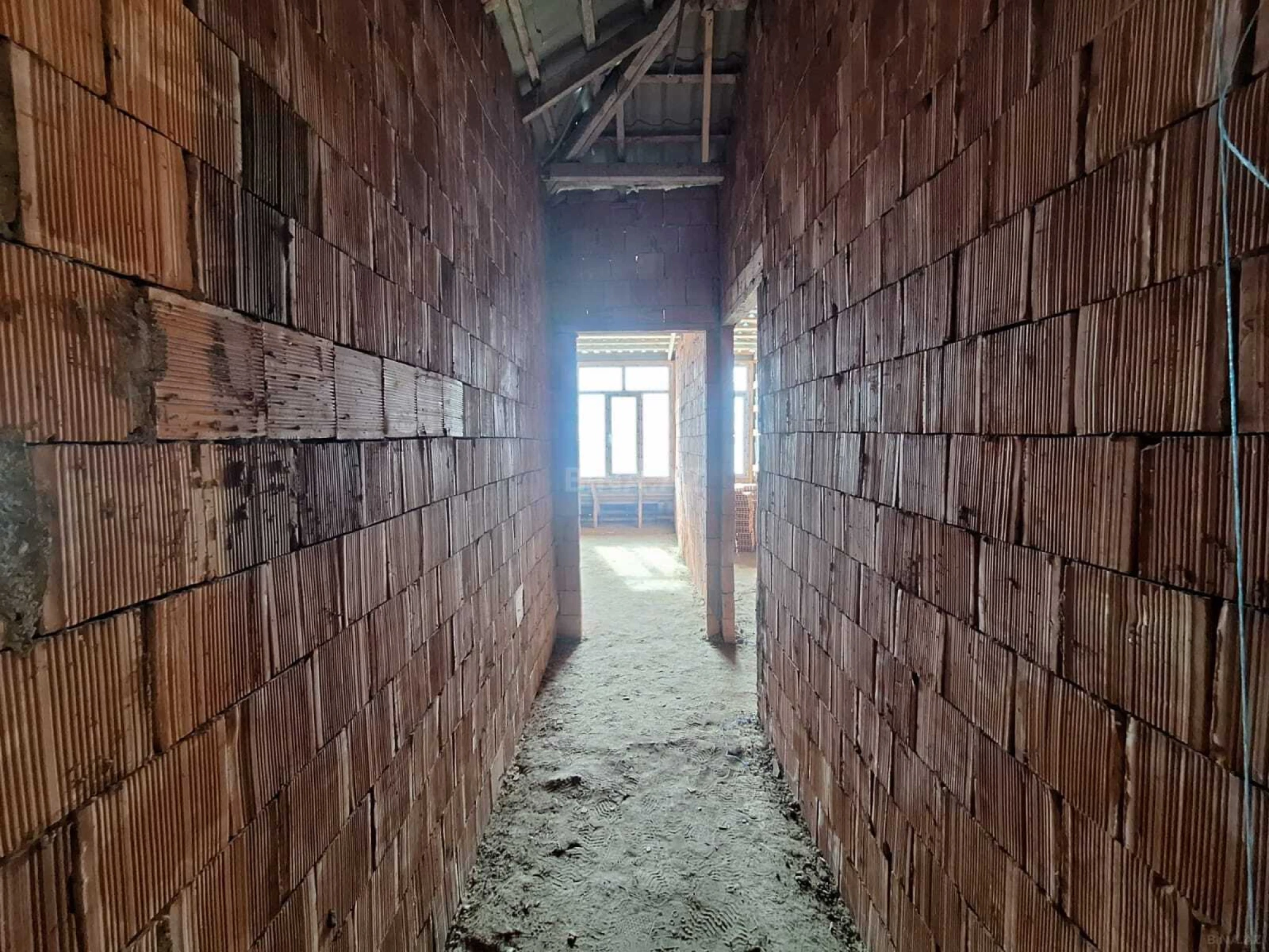 Satılır 3 otaqlı mənzil 103 m²