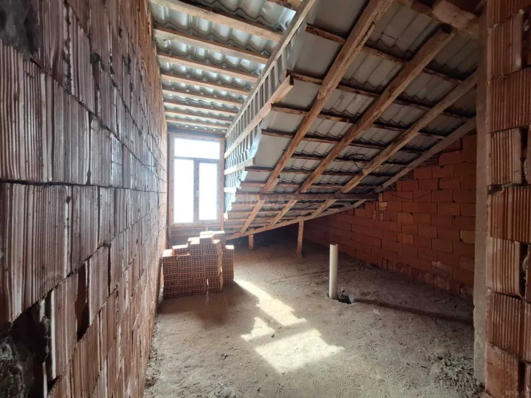 Satılır 3 otaqlı mənzil 103 m²