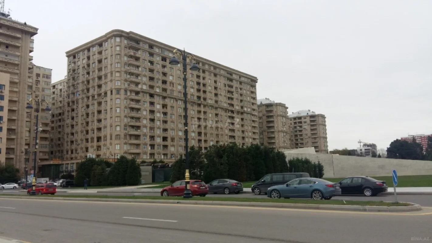 Satılır 3 otaqlı mənzil 75 m²