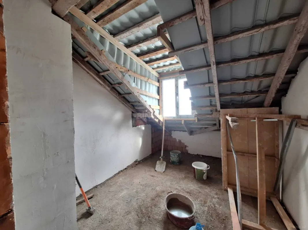 Satılır 2 otaqlı mənzil 73 m²