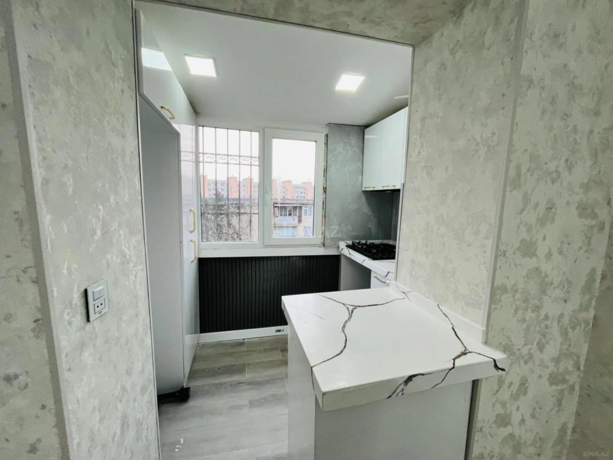 Satılır 2 otaqlı mənzil 55 m²