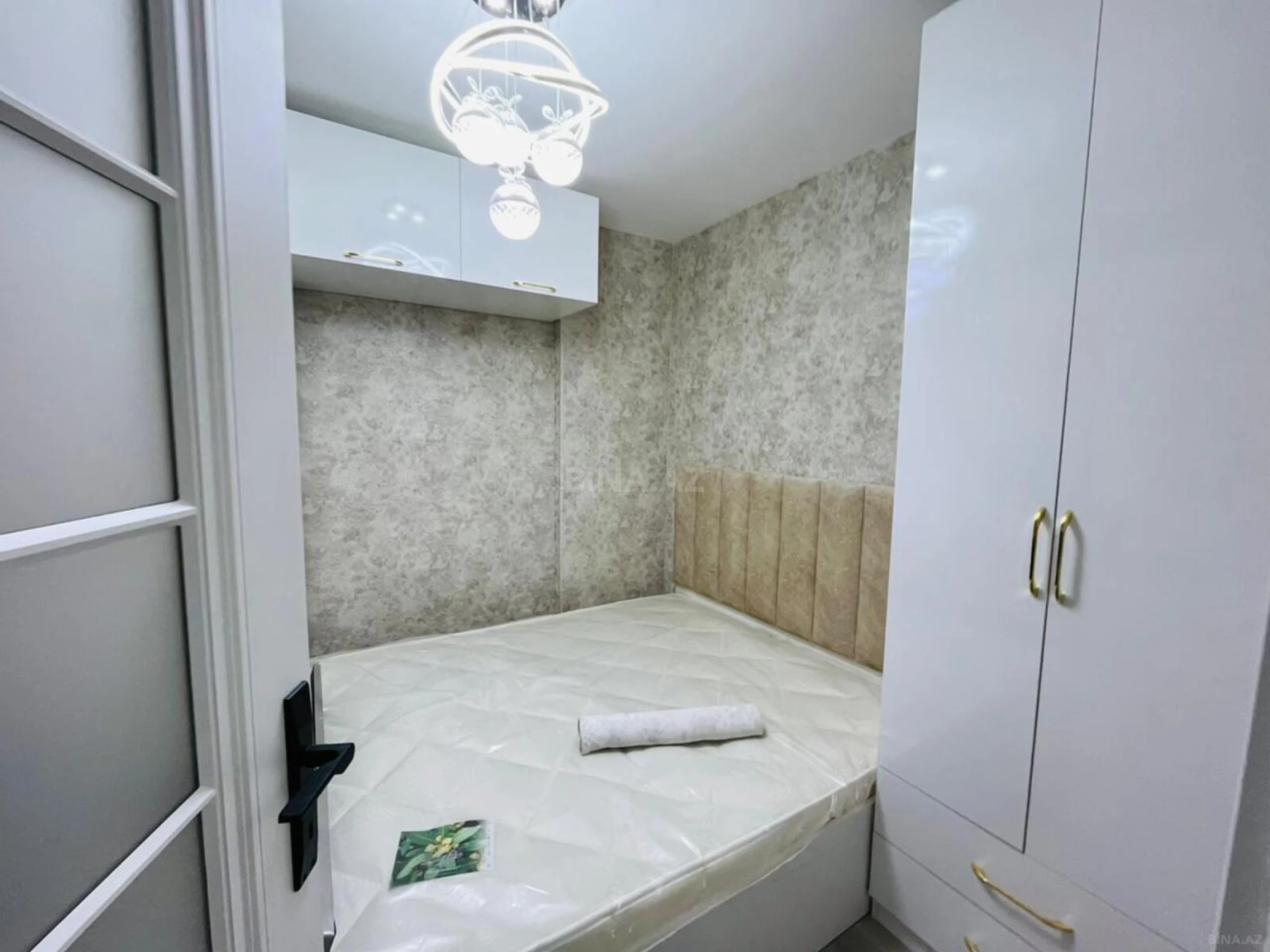 Satılır 2 otaqlı mənzil 55 m²