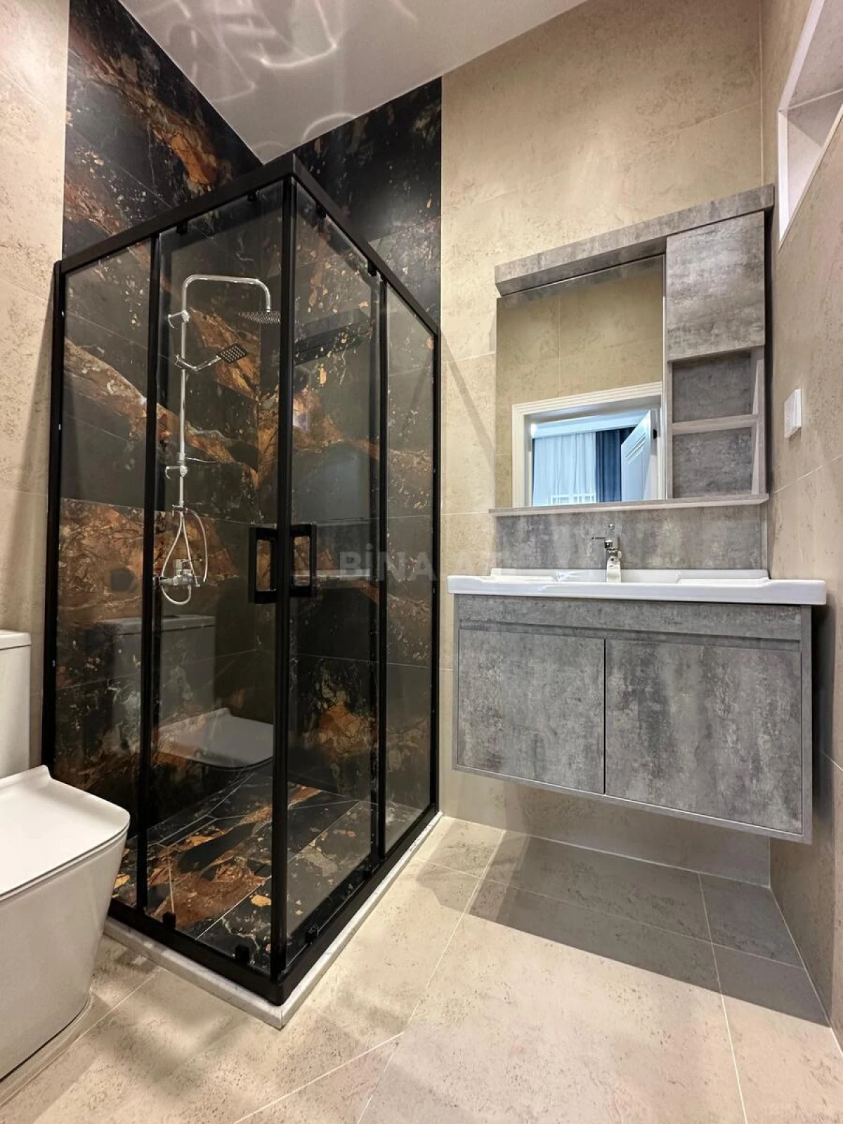 Satılır 4 otaqlı həyət evi 160 m²