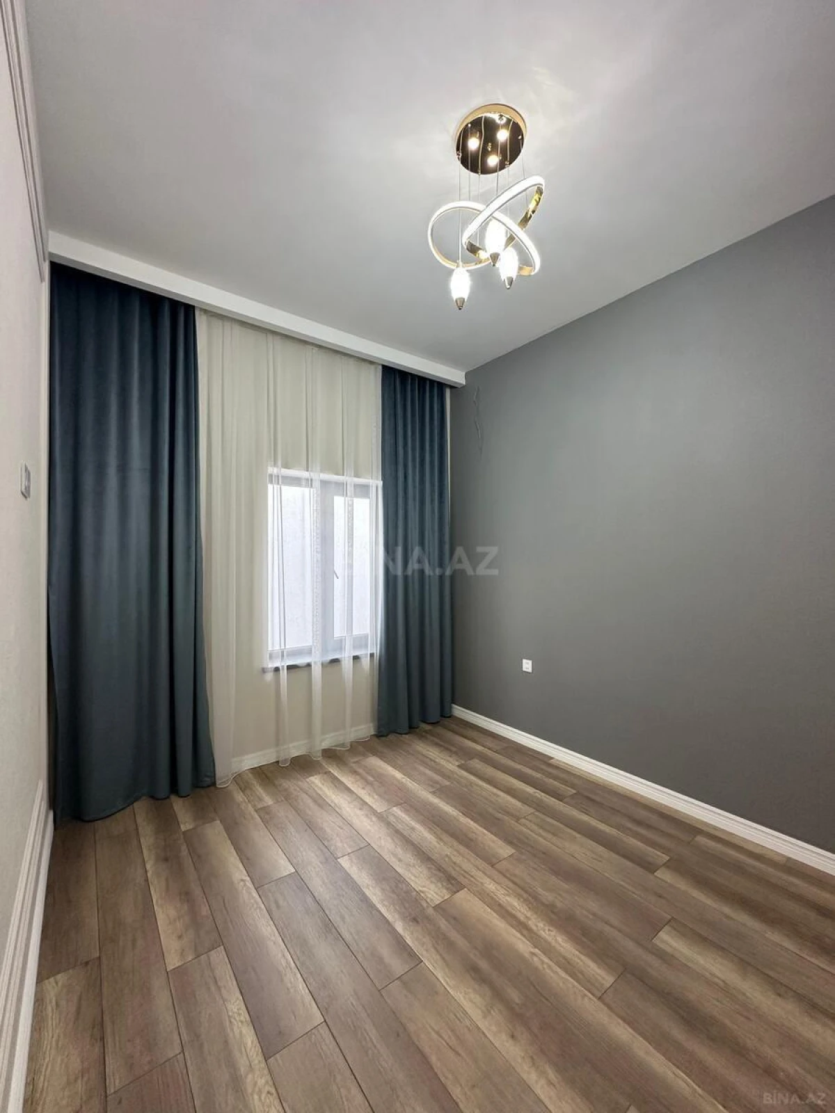 Satılır 4 otaqlı həyət evi 160 m²