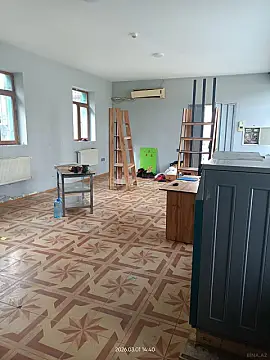 Kirayə verilir 9 otaqlı ofis 240 m²