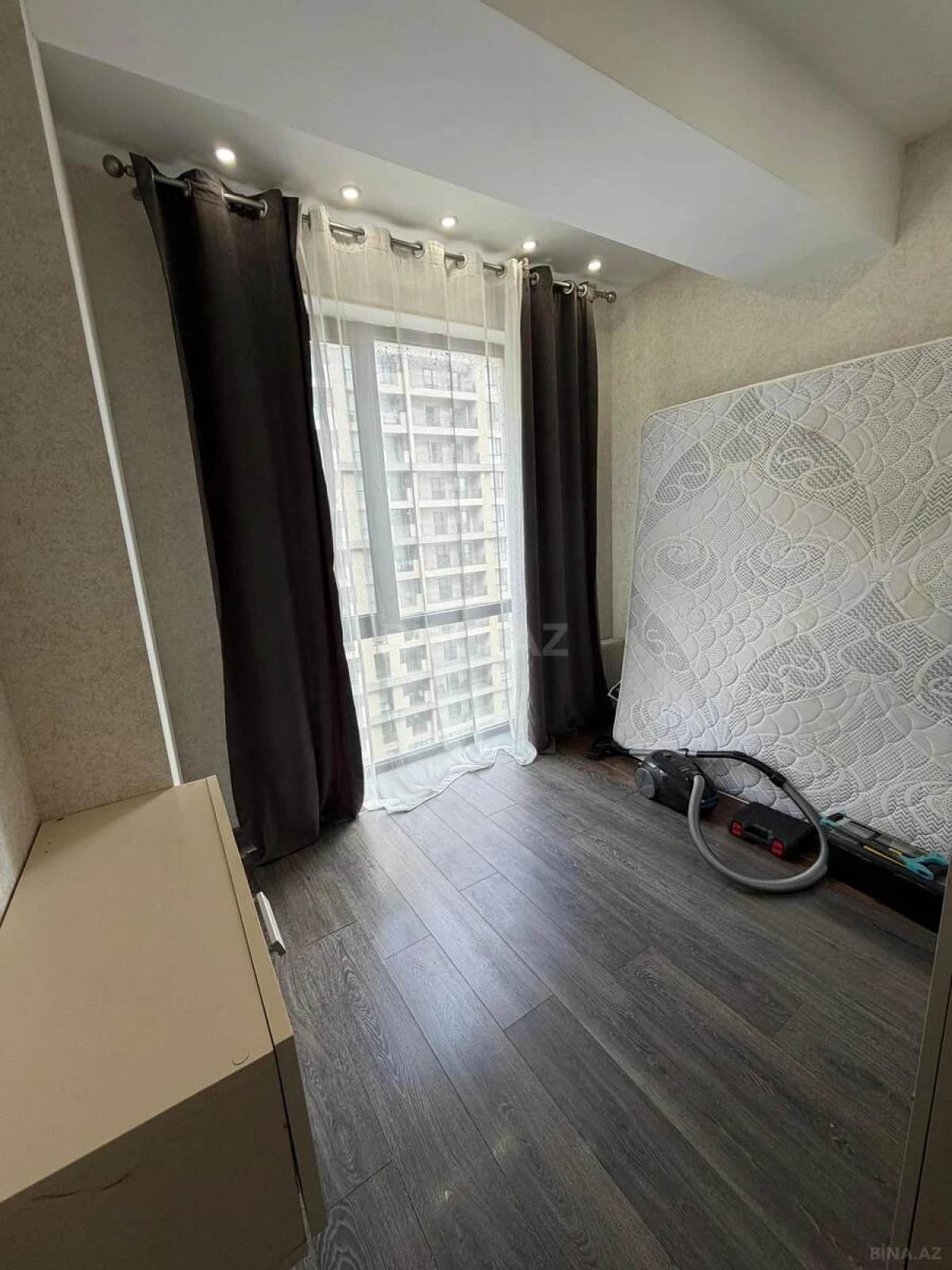 Satılır 2 otaqlı mənzil 55 m²