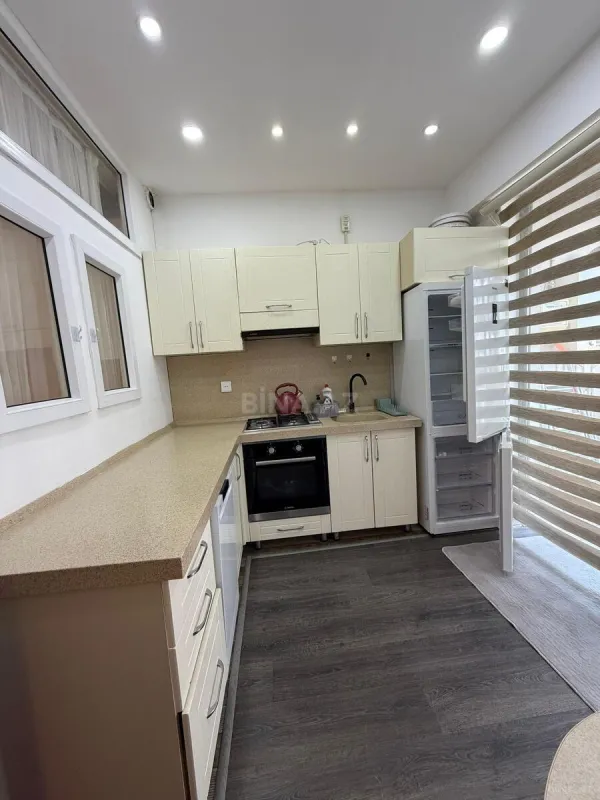 Satılır 2 otaqlı mənzil 55 m²