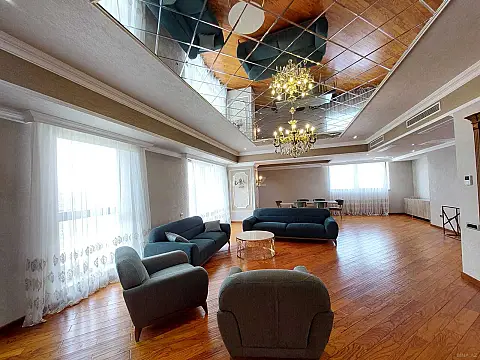 Kirayə verilir 5 otaqlı mənzil 320 m²