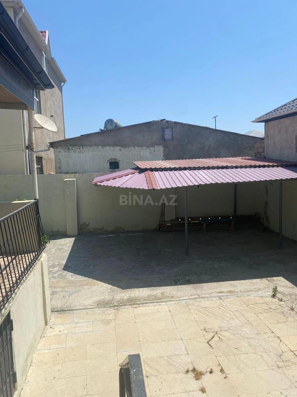 Satılır 4 otaqlı həyət evi 140 m²