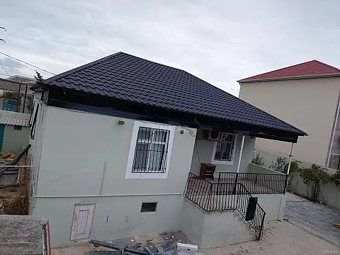 Satılır 4 otaqlı həyət evi 140 m²