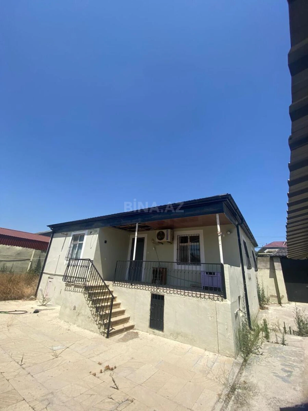 Satılır 4 otaqlı həyət evi 140 m²